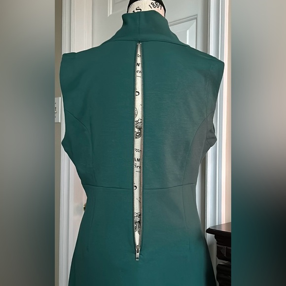 ✨🎄✨ ALFRED SUNG GREEN DRESS Size 10 NWOT - Picture 6 of 8